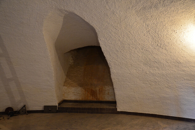 Sklepení Rondelu - výklenek pro tak zvaný anglický dvorek, světlík zajišťující ventilaci prostoru